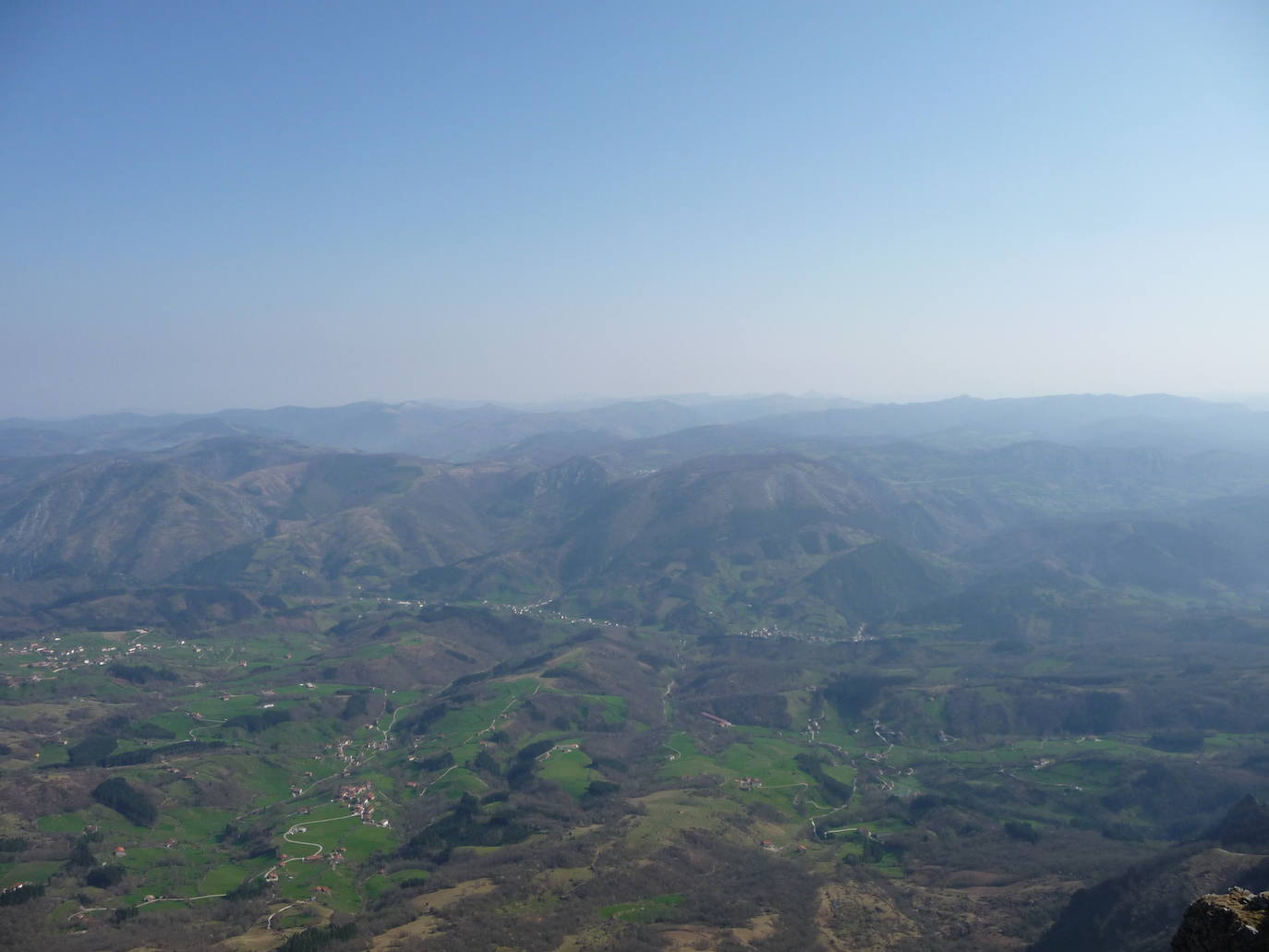 Fotos: Hirumugarrieta, dura subida con premio