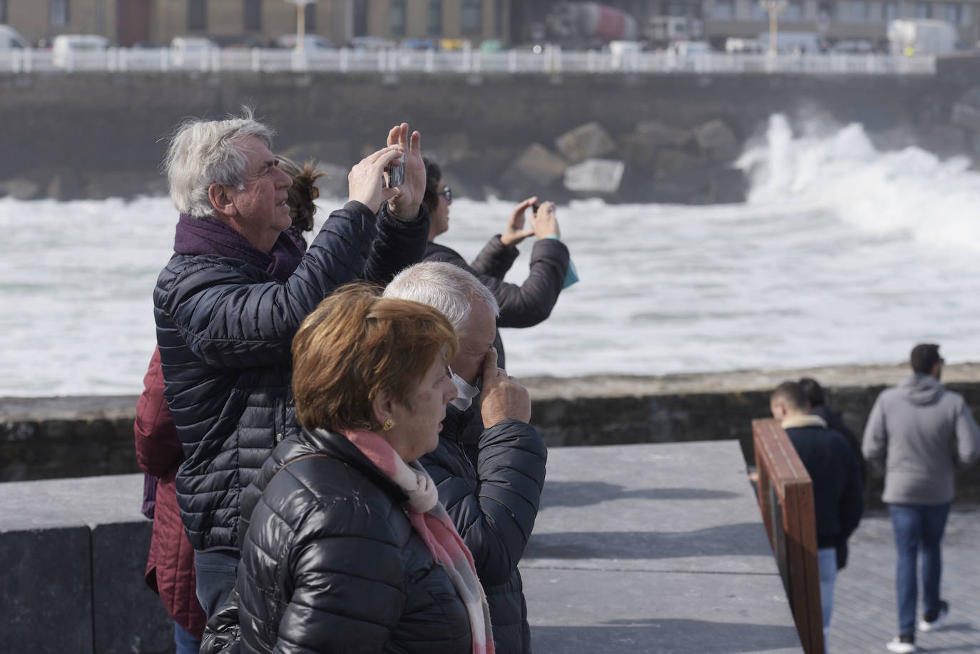 Fotos: Seguridad da por acabado el aviso amarillo por temporal marítimo