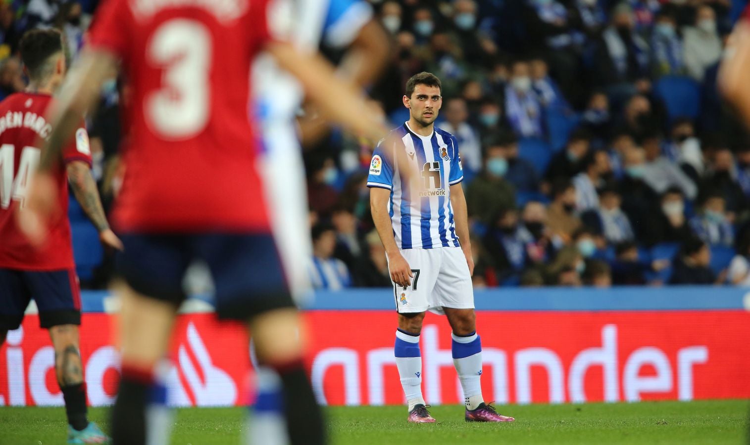 Una Real Sociedad con Pacheco, Djouahra, Martín y Sola se lleva una gran victoria gracias al gol de Aritz en un córner. 