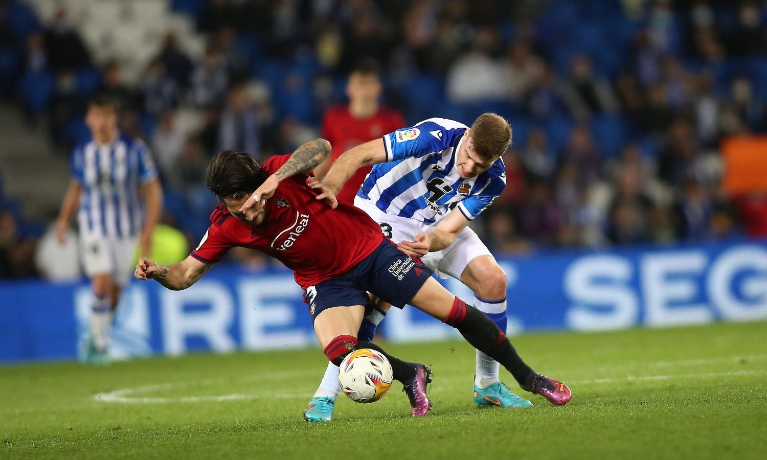 Una Real Sociedad con Pacheco, Djouahra, Martín y Sola se lleva una gran victoria gracias al gol de Aritz en un córner. 