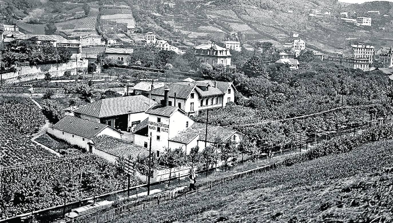 La primitiva cervecería alemana ubicada en el caserío Chofre mayor en Ategorrieta que inauguraron los hermanos Kutz en marzo.