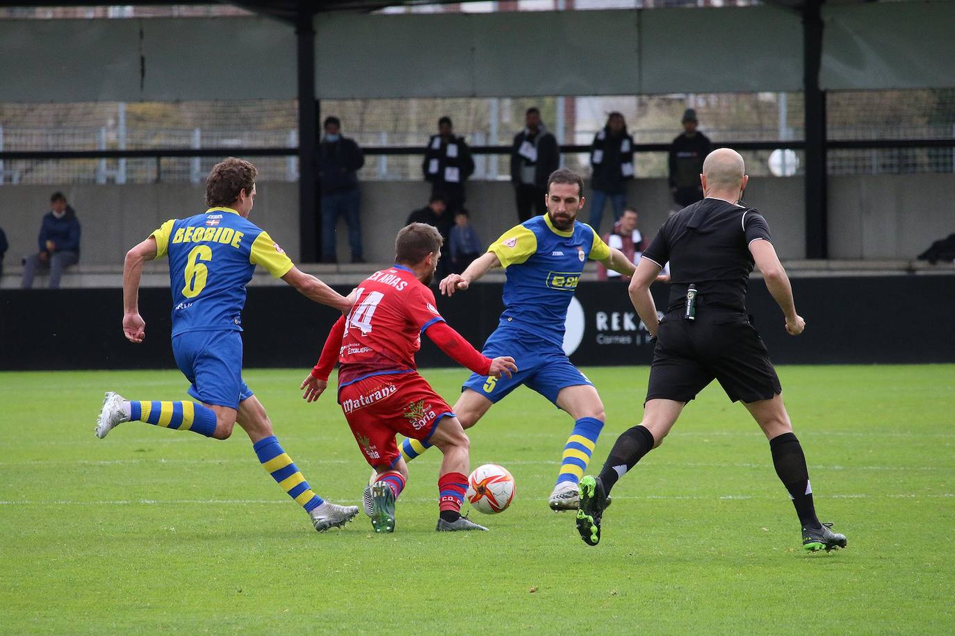 Fotos: El Real Unión se deja sorprender en Gal por el Calahorra