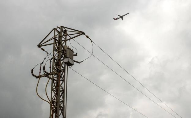 El precio de la luz pulveriza récords y roza mañana los 545 euros/MWh