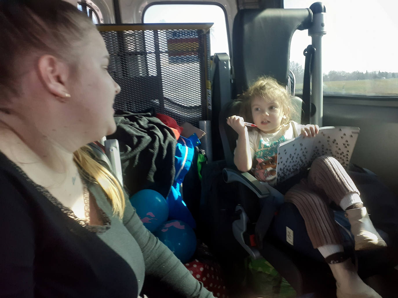 Fotos: El Convoy de DYA llega este viernes a Donostia con refugiados ucranianos