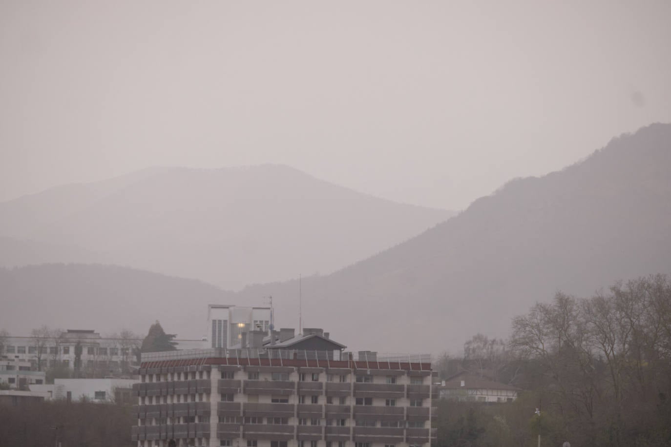 Fotos: Gipuzkoa amanece con calima