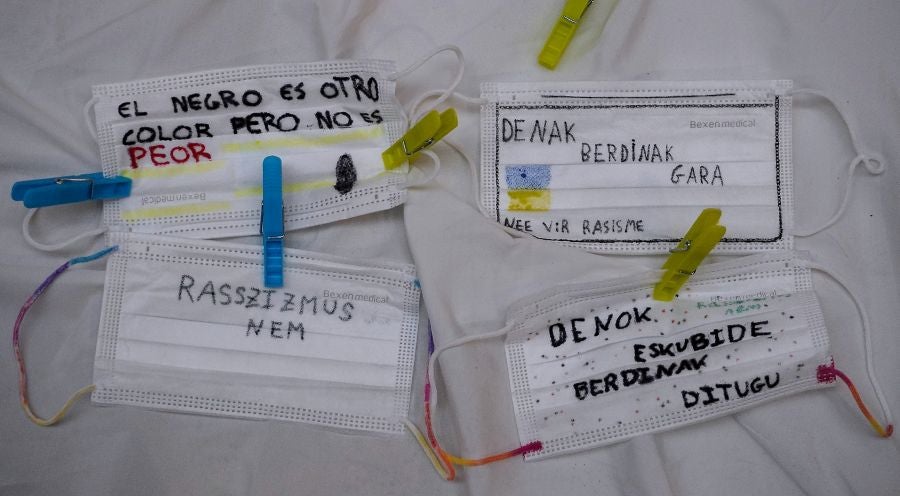 Fotos: «Protégete del racismo»