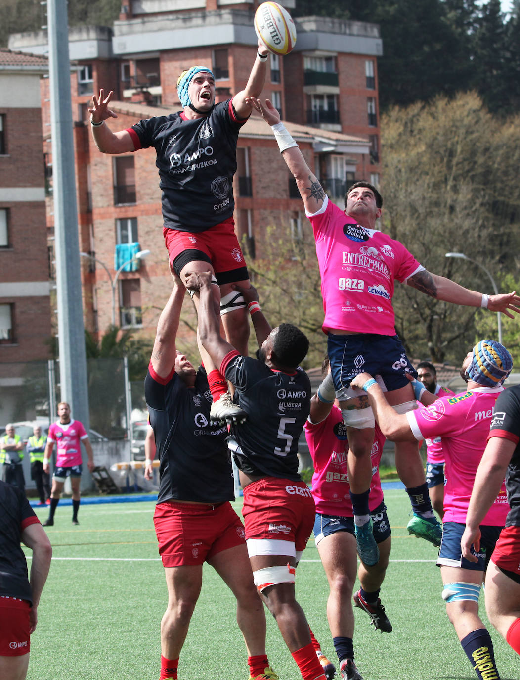 Fotos: Ampo Ordizia sigue en la pelea por el liderato