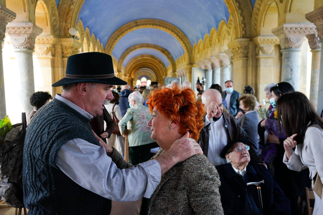 Fotos: Sentido homenaje a las víctimas de la Guerra Civil en Derio