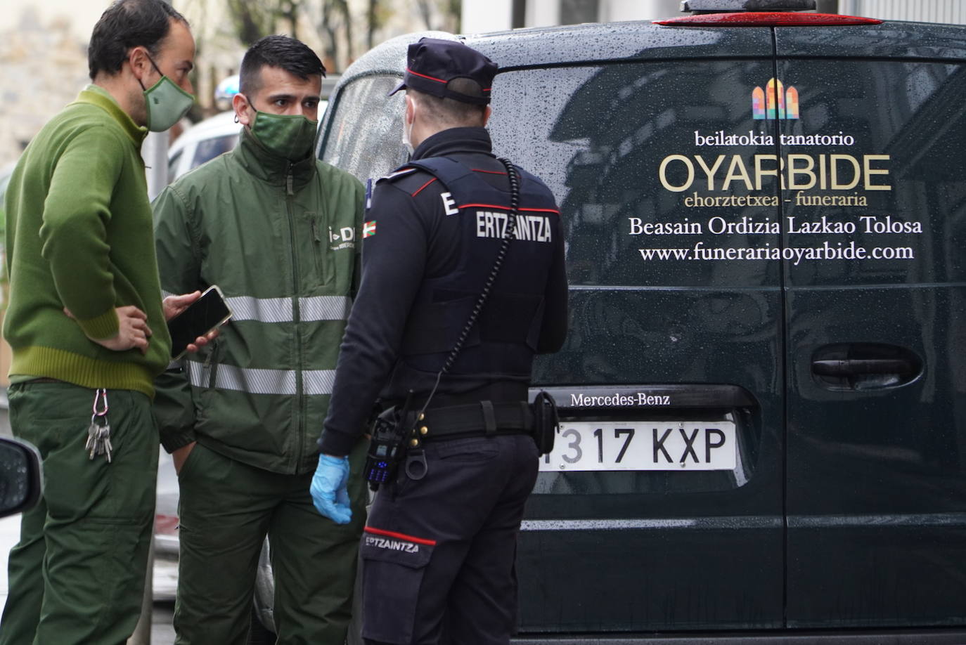 Fotos: Mueren una madre de 25 años y su bebé de 17 meses en Zaldibia por inhalación de gas