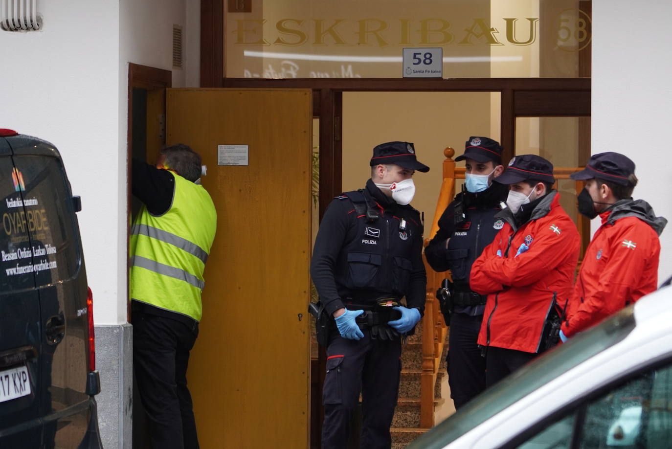 Fotos: Mueren una madre de 25 años y su bebé de 17 meses en Zaldibia por inhalación de gas