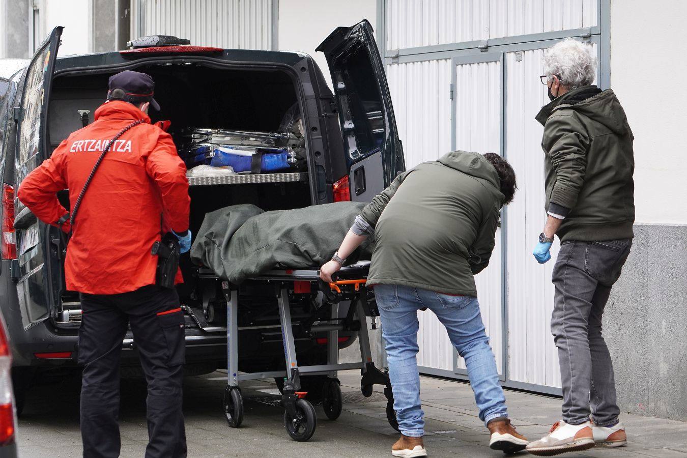 Fotos: Mueren una madre de 25 años y su bebé de 17 meses en Zaldibia por inhalación de gas