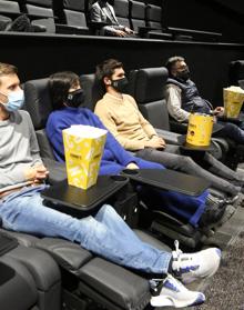 Imagen secundaria 2 - Garbera abre sus siete salas de cine para ochocientos espectadores