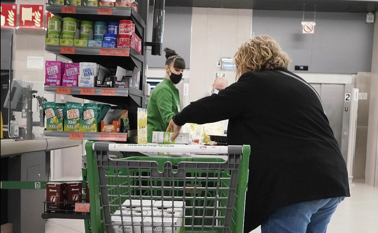 La cesta de la compra subirá alrededor de 500 euros al año