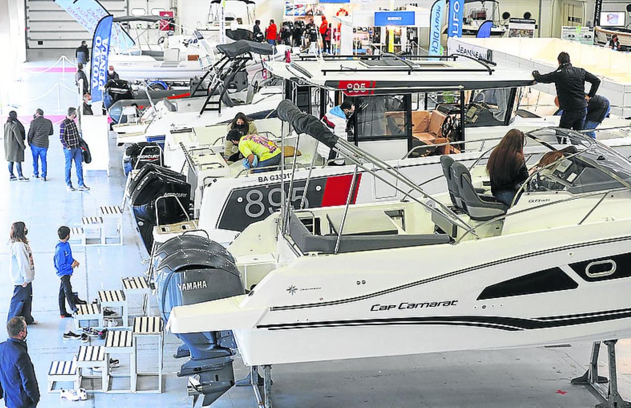 Una treintena de embarcaciones se mostraron en Ficoba el fin de semana.