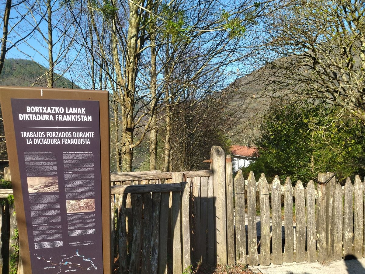 Fotos: Kopako harria, a los pies de la gran mole