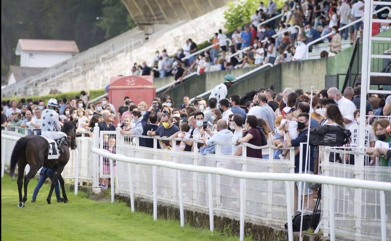 Carreras de caballos: Mañana de reválidas en el hipódromo