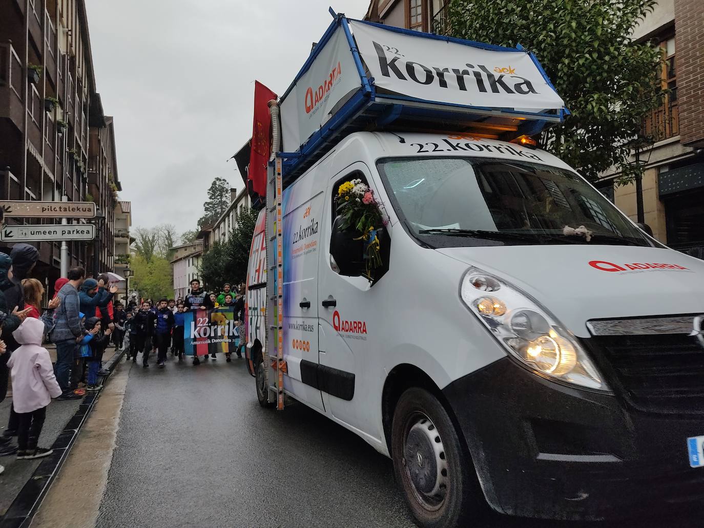 Fotos: Giro ezin hobean igaro du Korrikak Idiazabal