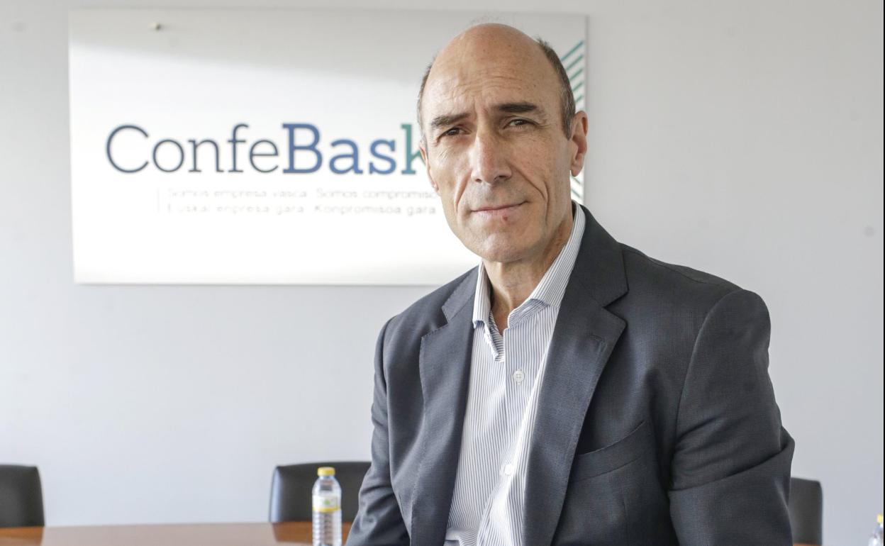 Eduardo Zubiaurre, presidente de Confebask, en la sede de la organización empresarial, esta semana. 