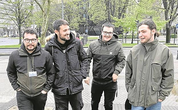 Ander, Xabi, Rodrigo y Nicolás,compañeros de estudios en Musikene. 