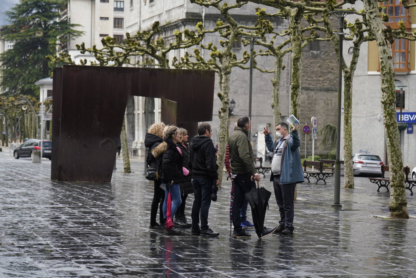 Fotos: Gipuzkoa ya recibe a sus primeros turistas