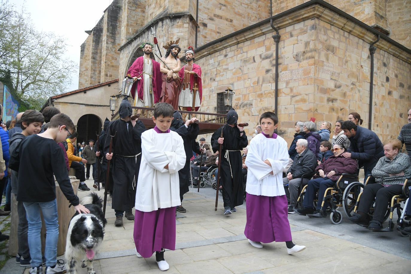 Fotos: Segura revive su tradicional procesión de Jueves Santo