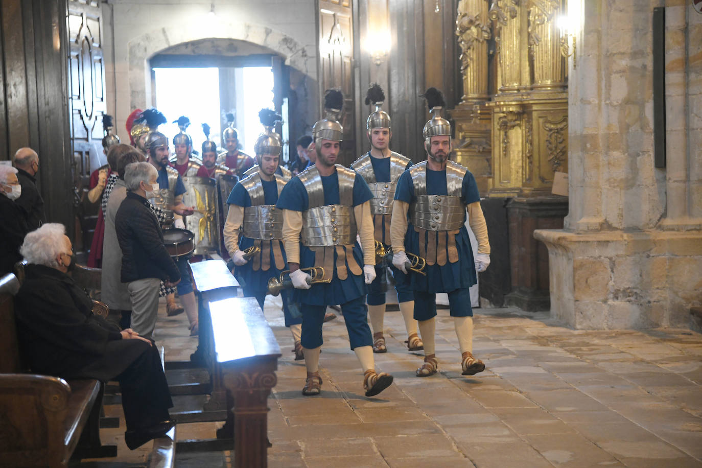 Fotos: Segura revive su tradicional procesión de Jueves Santo