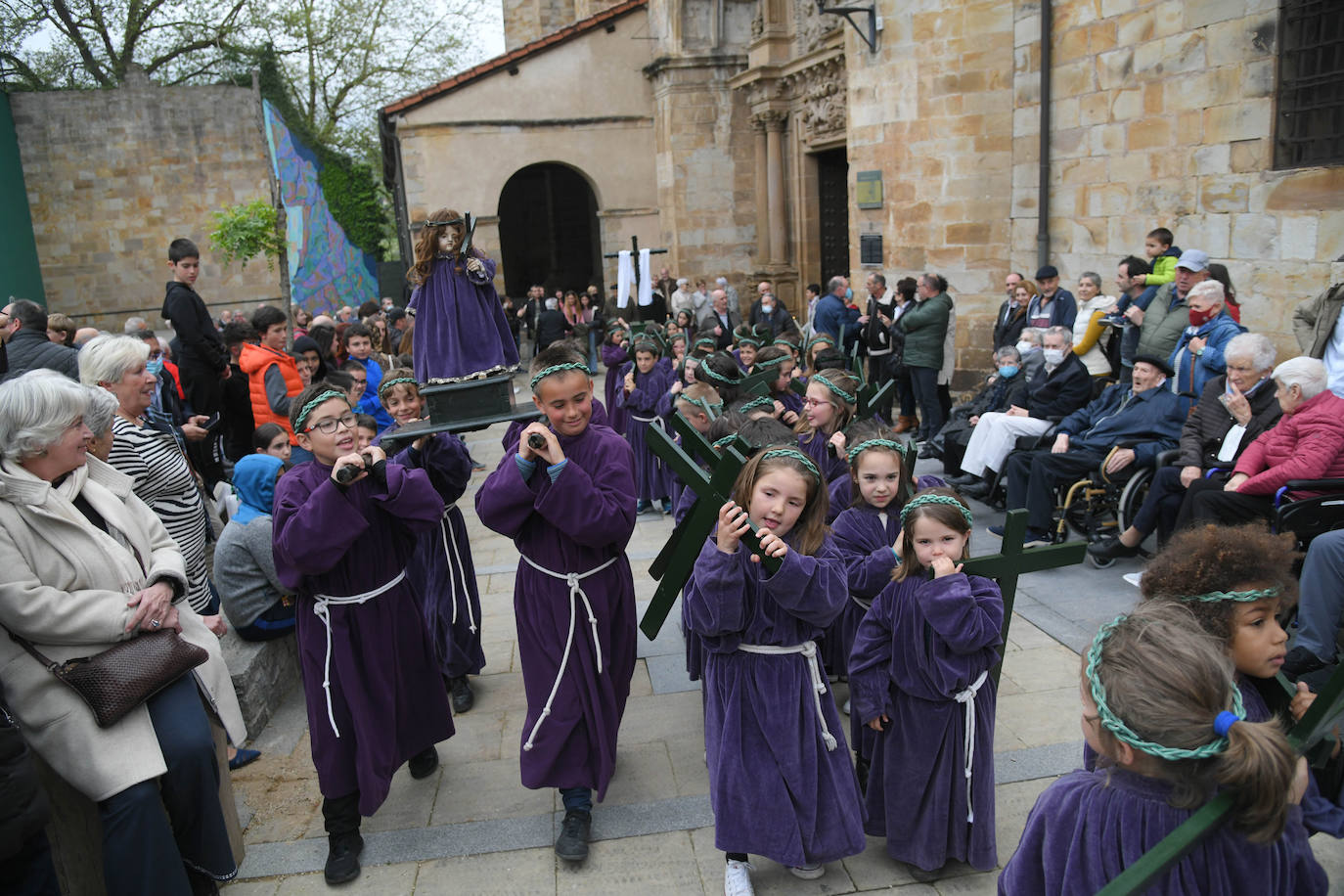 Fotos: Segura revive su tradicional procesión de Jueves Santo
