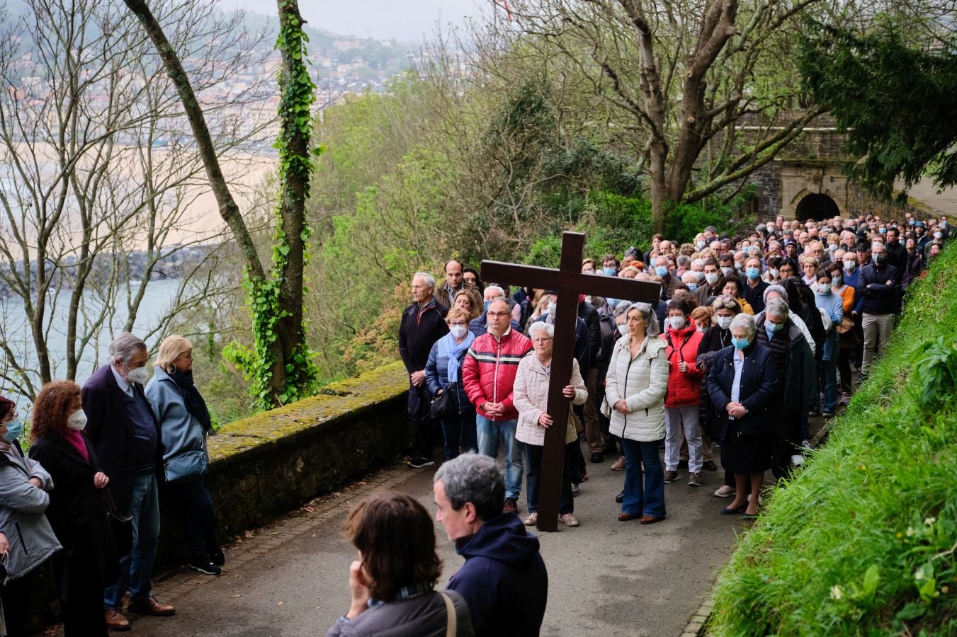 Fotos: Vía Crucis al monte Urgull