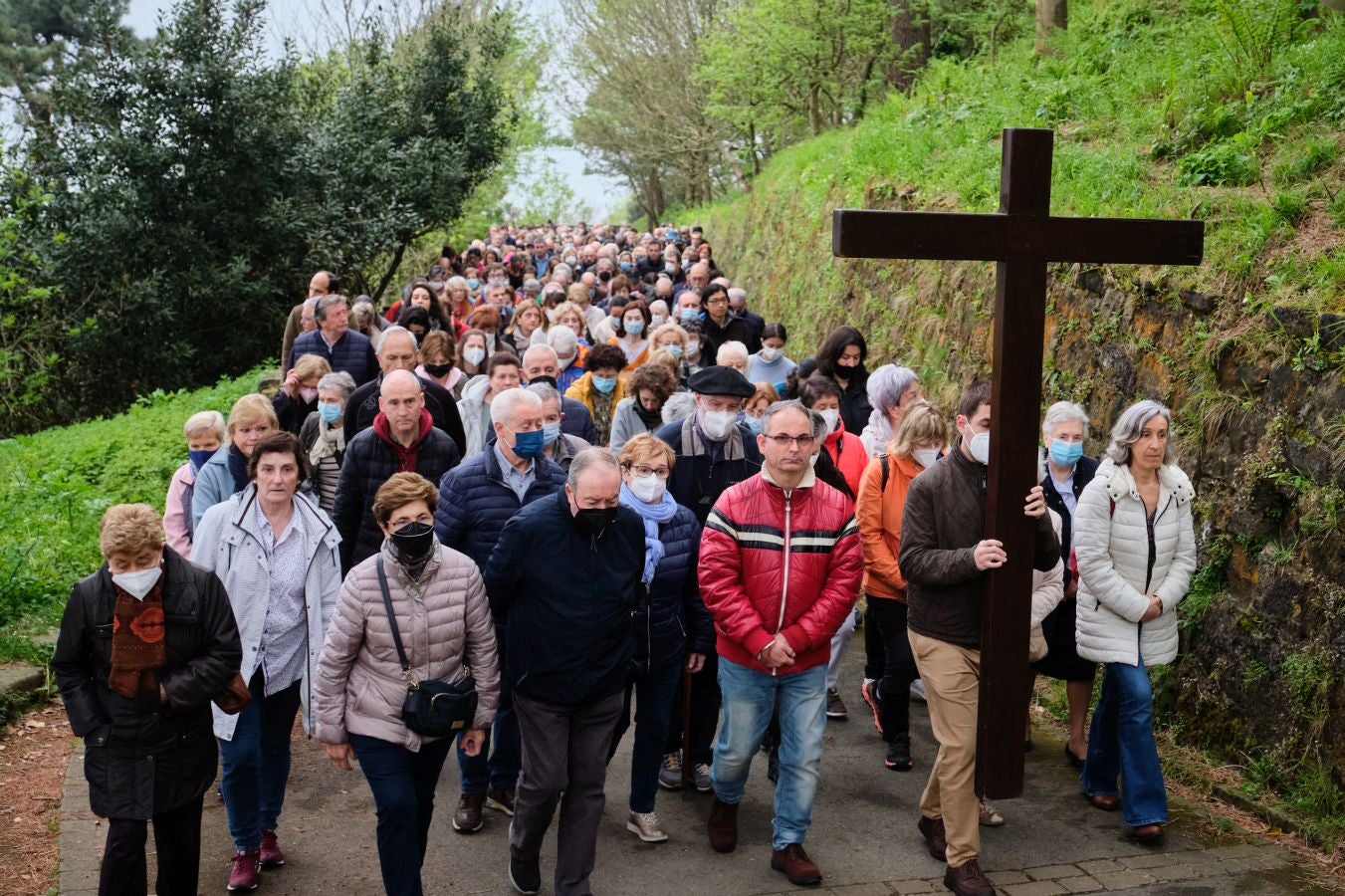Fotos: Vía Crucis al monte Urgull