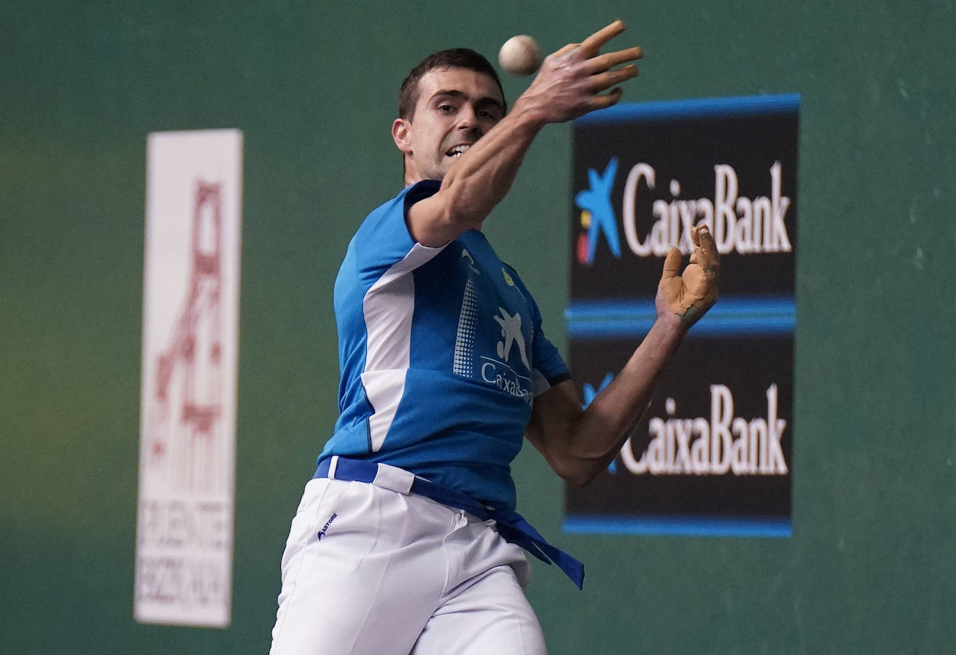 Fotos: Ezkurdia se encuentra con demasiadas facilidades