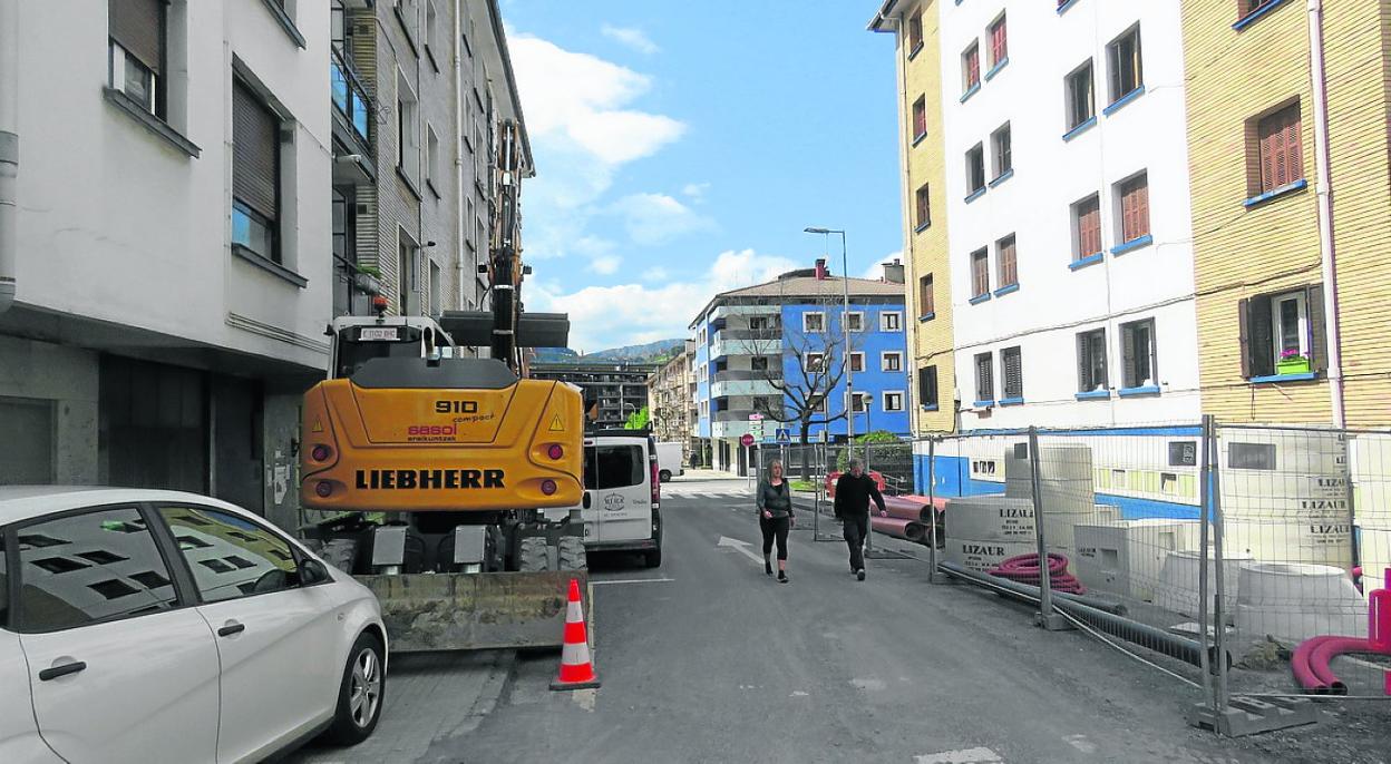 La calle Iparragirre norte por la que se accedía hasta ahora a Otalora kalea, se cerrará para realizar trabajos.