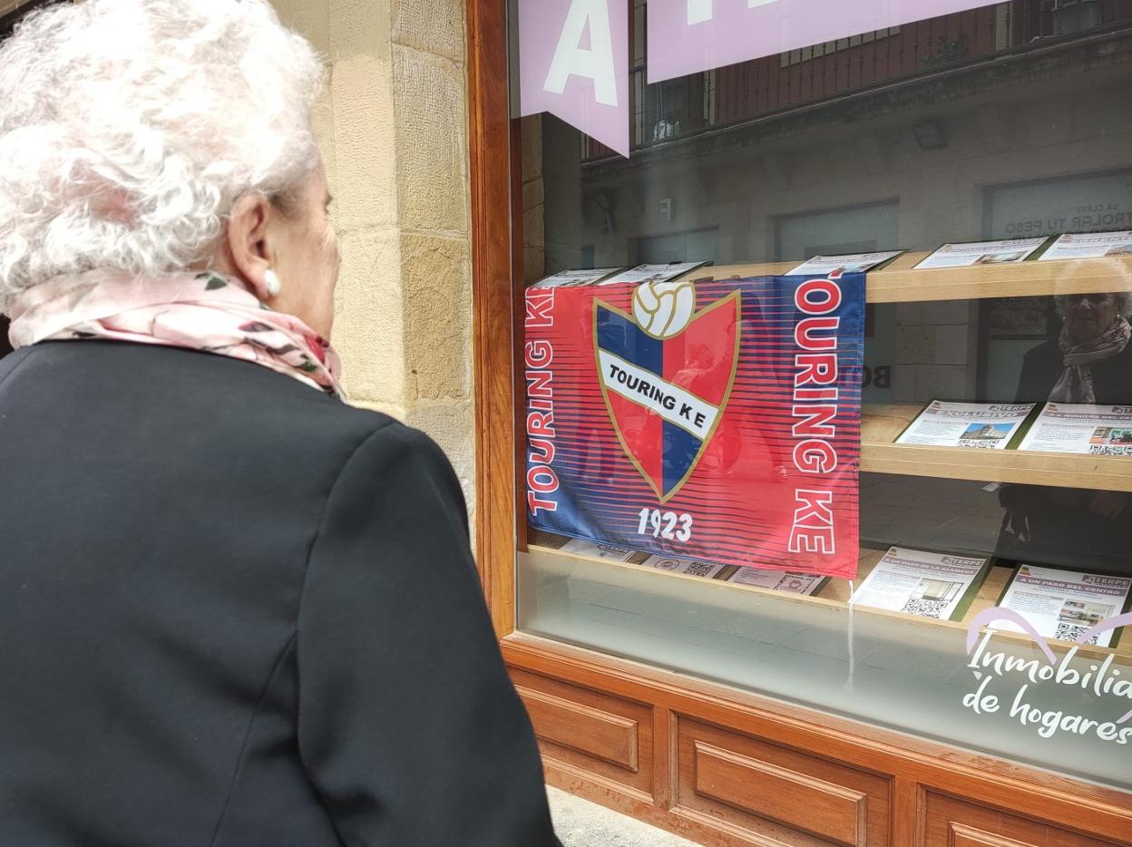 El Touring anima a sus aficionados a colocar banderas en sus balcones