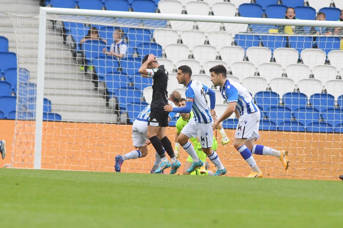 Fotos: Victoria del Sanse ante el Amorebieta
