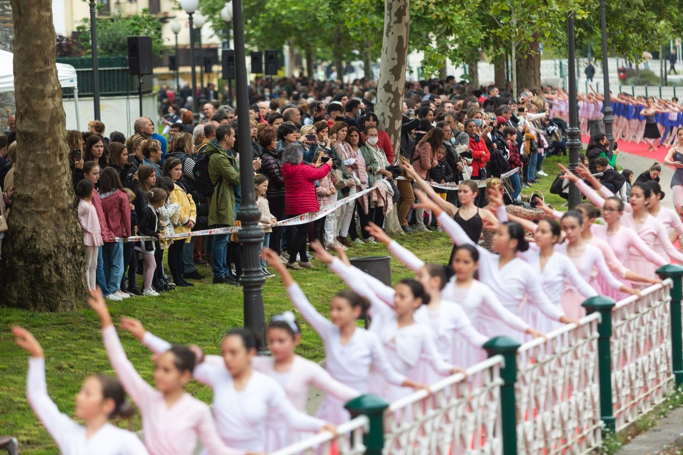 Fotos: Mucha clase en la barandilla de Irun