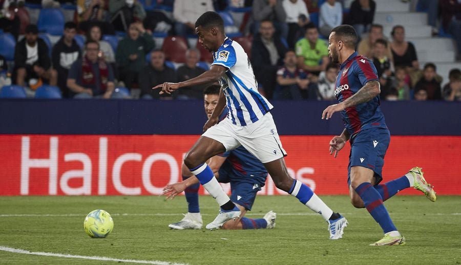 Fotos: El Levante - Real Sociedad, en imágenes