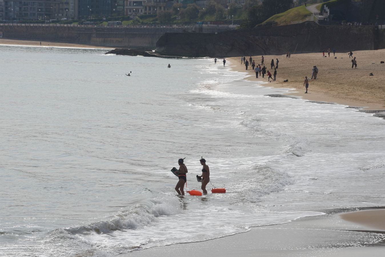 Fotos: Donostia disfruta de un sábado soleado y de agradables temperaturas