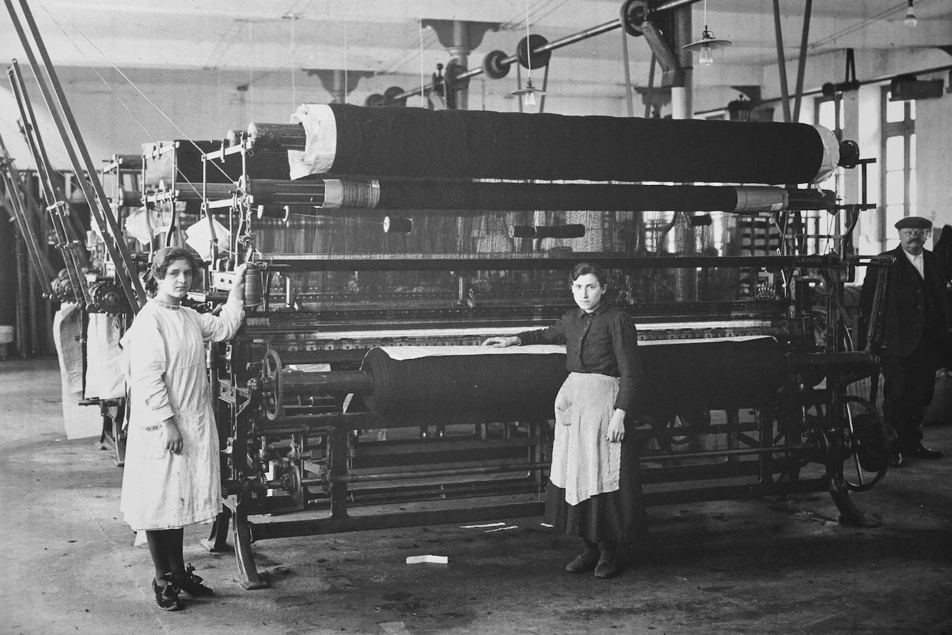 Fotos: &#039;Aurrera eginez&#039; refleja el camino de San Sebastián hacia la modernidad