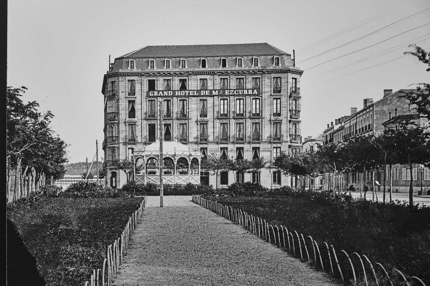 Fotos: &#039;Aurrera eginez&#039; refleja el camino de San Sebastián hacia la modernidad