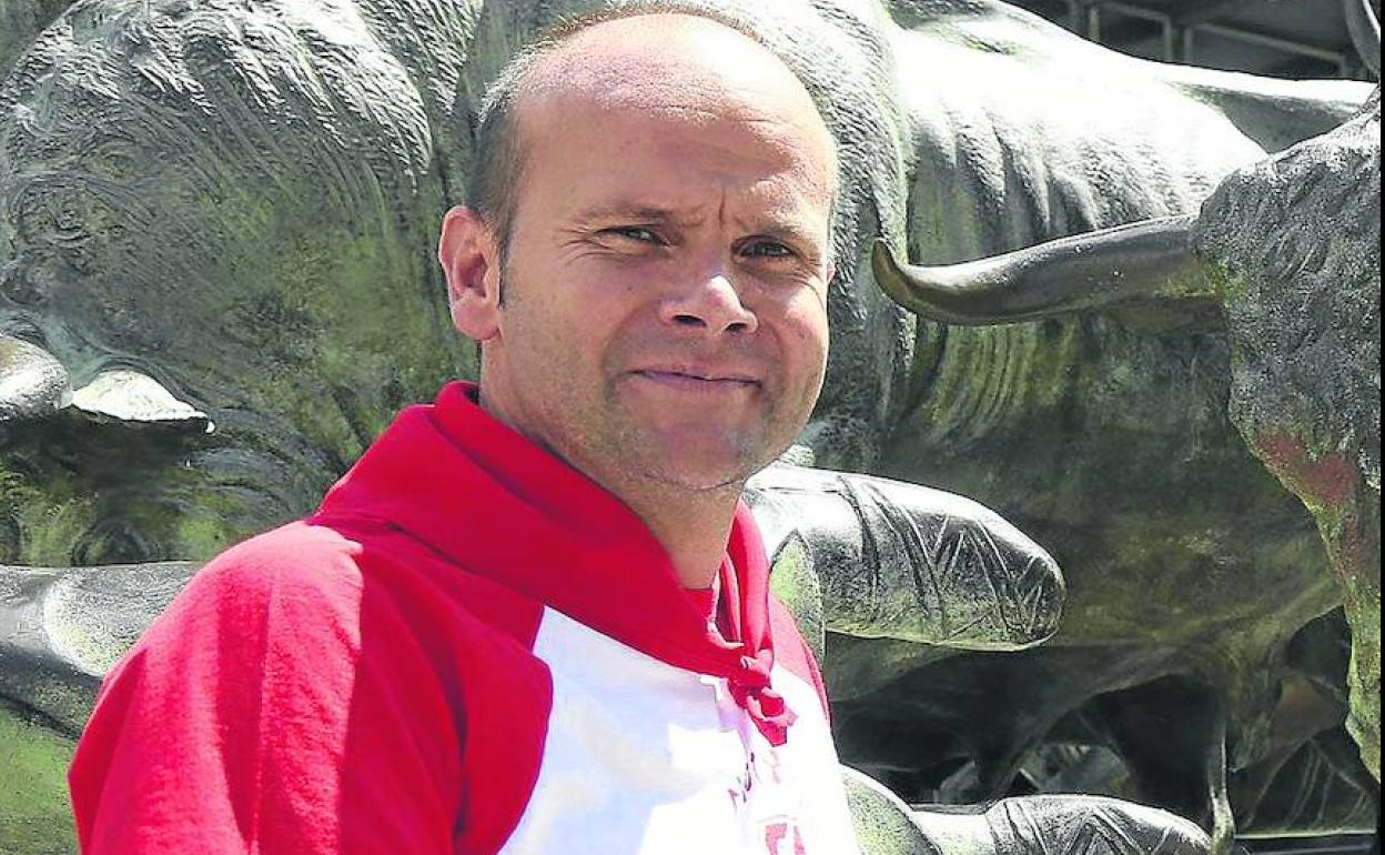 El donostiarra Teo Lárazo, de 48 años, durante un encierro