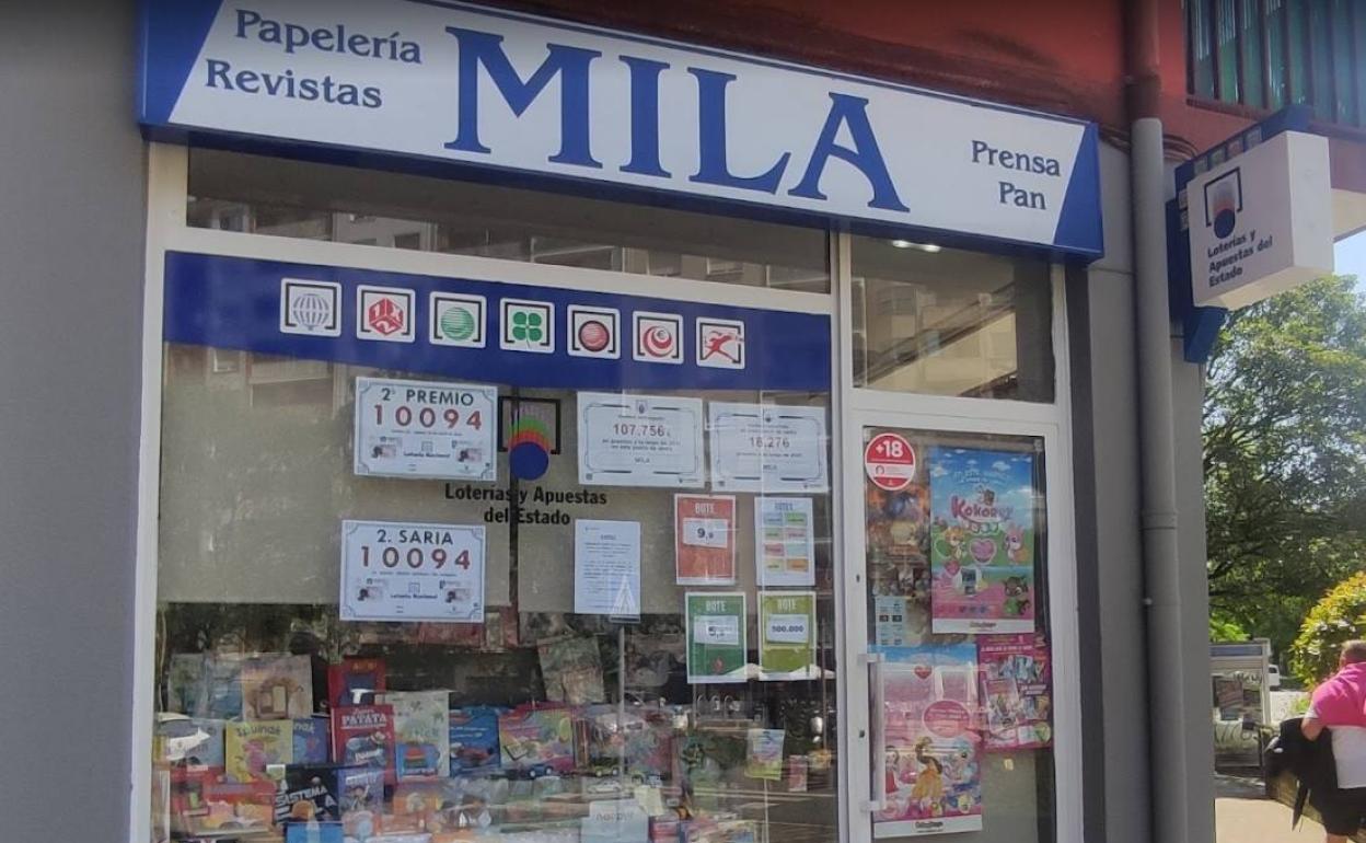 Papelería Mila, en la calle Alzukaitz en Irun. 