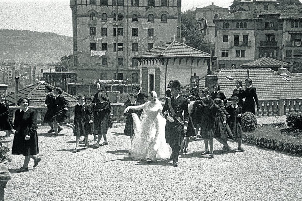 1957 | Llegar a San Sebastián... y ver ropa tendida | El Diario Vasco