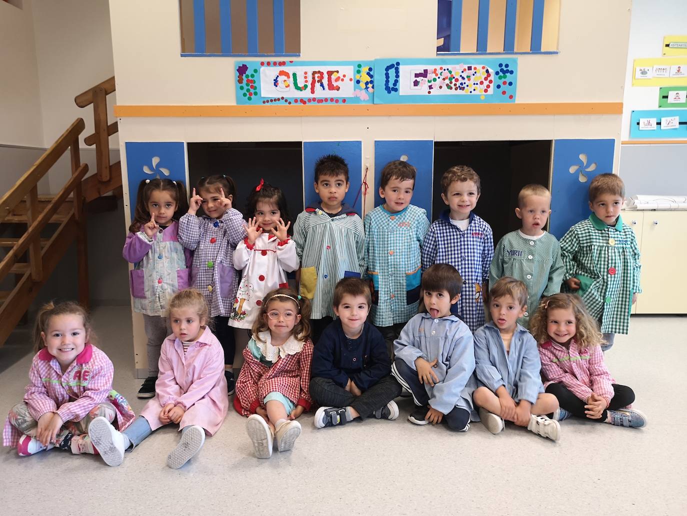Los niños de la clase de 3 años.