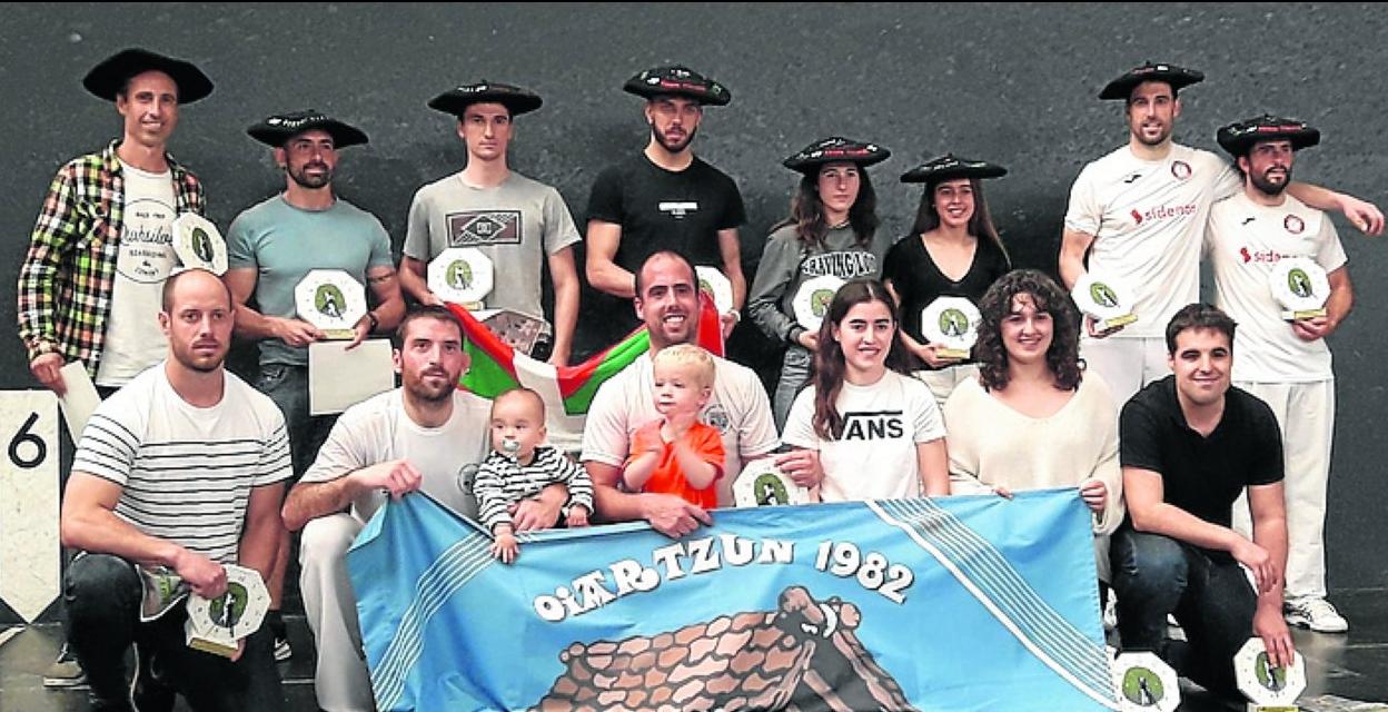 Txapeldunak eta txapeldunordeak, Madalensoron. 