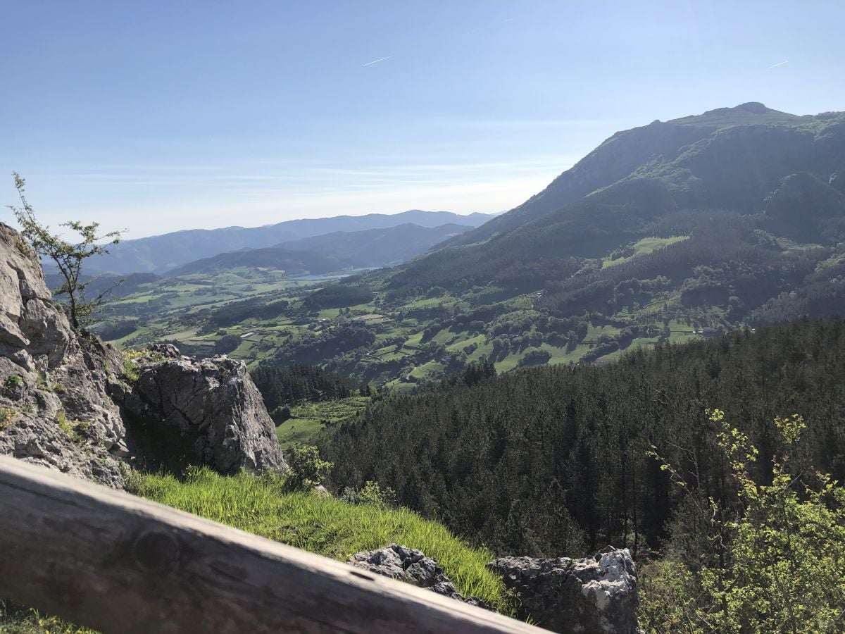 Fotos: Aitzorrotz, una cima con mucha historia