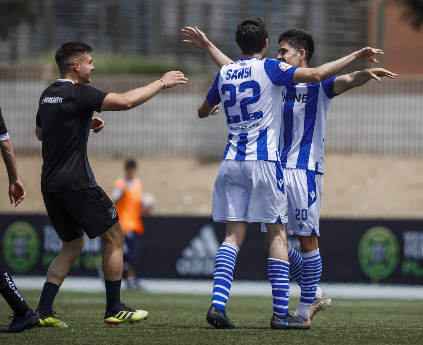 Fotos: El Beasain hace historia y asciende a Segunda RFEF