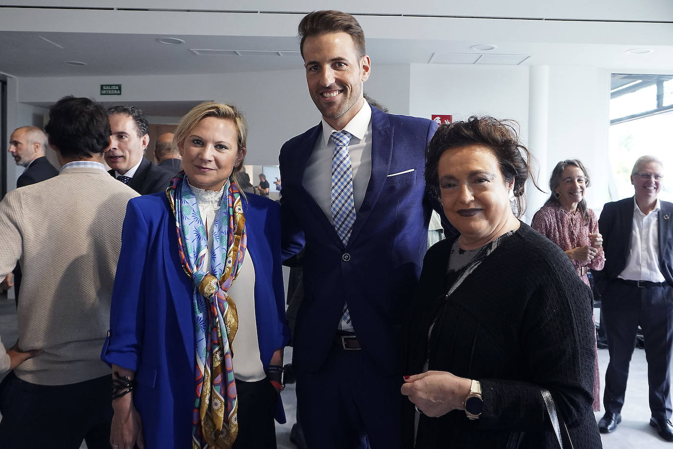 Irune Zubiurre, Josu Larrarte y Arantxa Olaizola. 