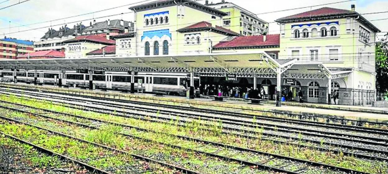 Vista general de la estación de tren de Dato. 