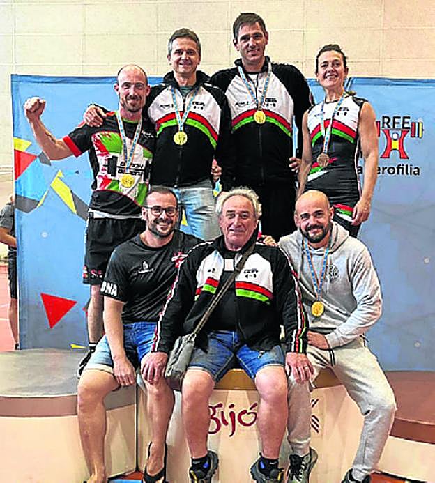 Danok Danena Halterofiliako dominadunak. 