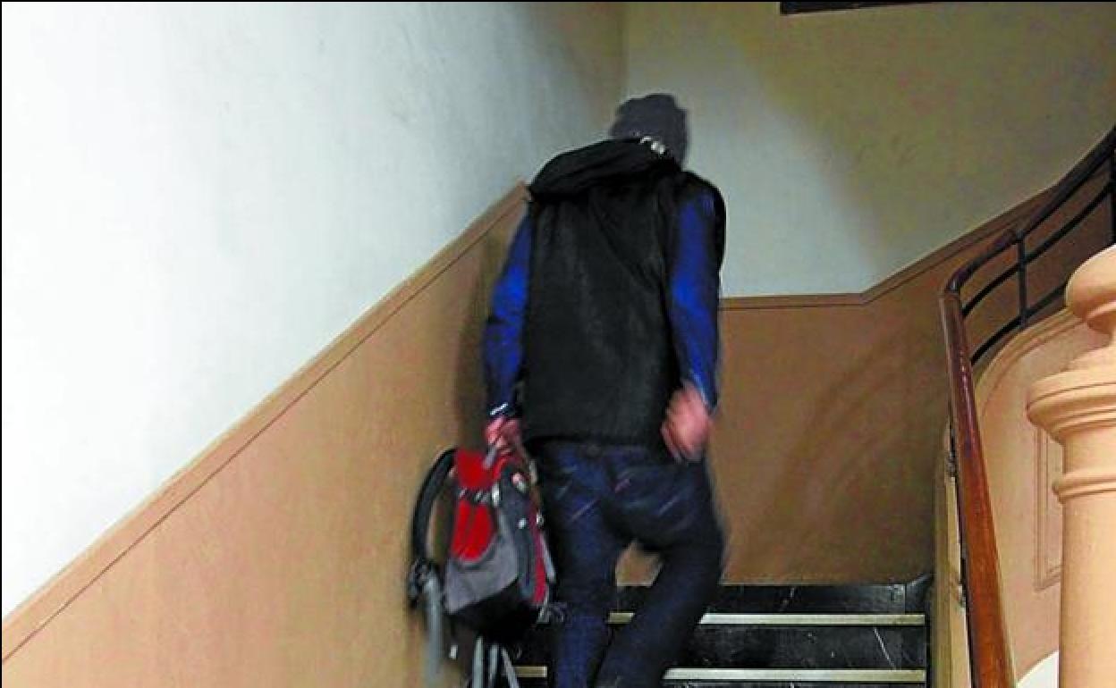 Un edificio sin ascensor de la Parte Vieja. 