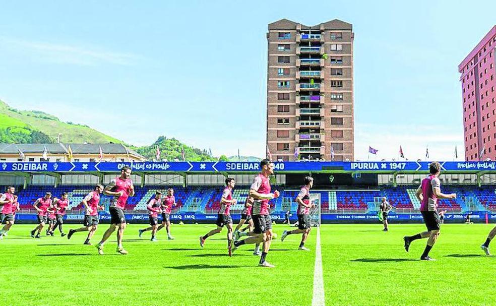 El Eibar no se da por enterrado